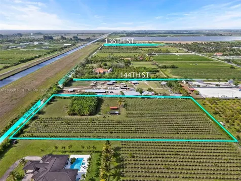 14651 SW 187 Avenue Miami FL 33196
