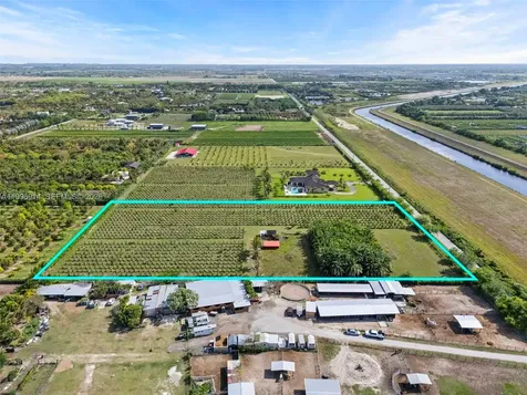 14651 SW 187 Avenue Miami FL 33196