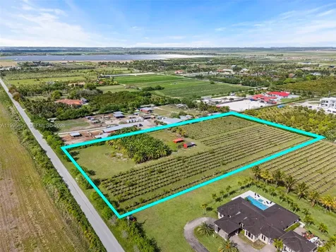14651 SW 187 Avenue Miami FL 33196
