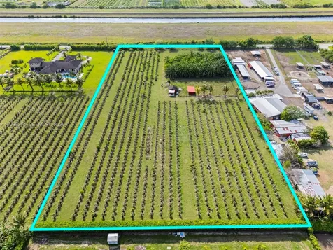 14651 SW 187 Avenue Miami FL 33196