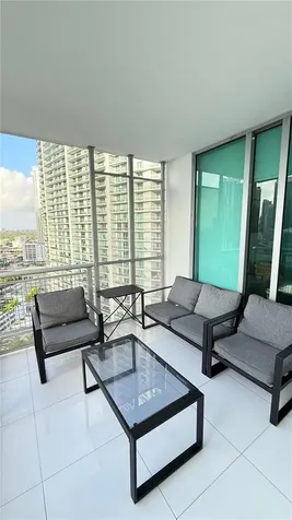 350 S Miami Avenue Miami FL 33130