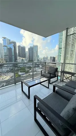 350 S Miami Avenue Miami FL 33130