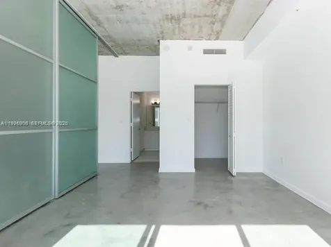 133 NE 2nd Avenue Miami FL 33132