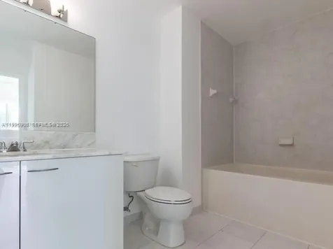 133 NE 2nd Avenue Miami FL 33132