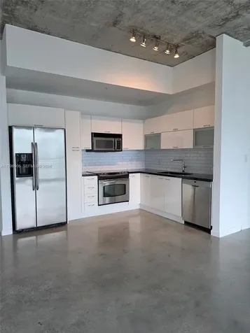 133 NE 2nd Avenue Miami FL 33132