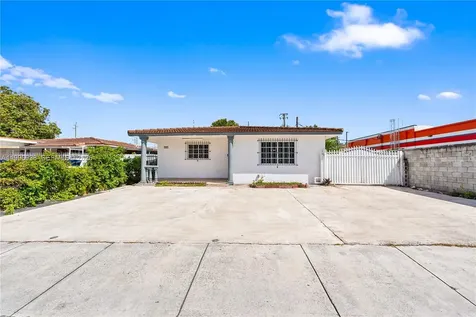 361 E 39th Street Hialeah FL 33013