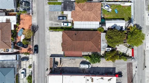 361 E 39th Street Hialeah FL 33013