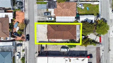361 E 39th Street Hialeah FL 33013