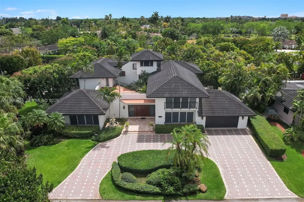 8450 SW 74th Terrace Miami FL 33143