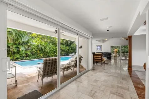 8450 SW 74th Terrace Miami FL 33143