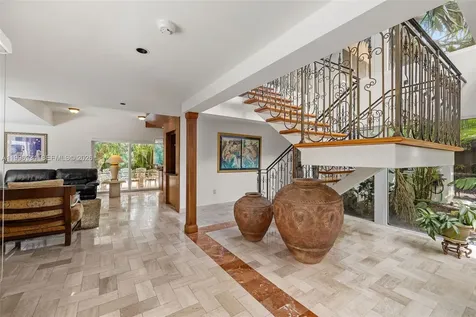 8450 SW 74th Terrace Miami FL 33143
