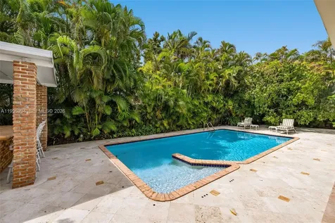 8450 SW 74th Terrace Miami FL 33143