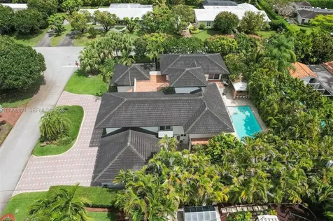 8450 SW 74th Terrace Miami FL 33143