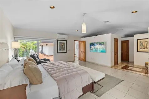 8450 SW 74th Terrace Miami FL 33143