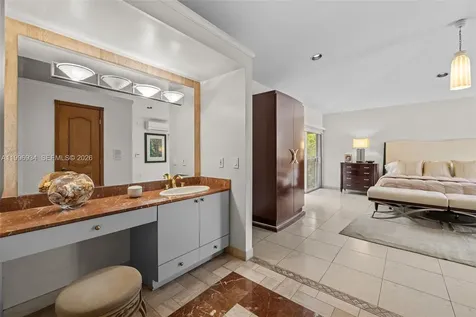 8450 SW 74th Terrace Miami FL 33143