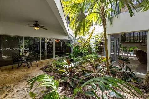 8450 SW 74th Terrace Miami FL 33143