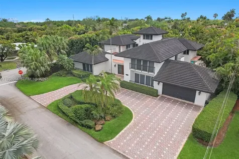 8450 SW 74th Terrace Miami FL 33143