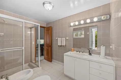 8450 SW 74th Terrace Miami FL 33143