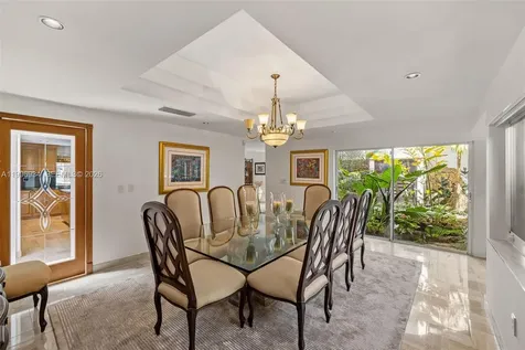 8450 SW 74th Terrace Miami FL 33143