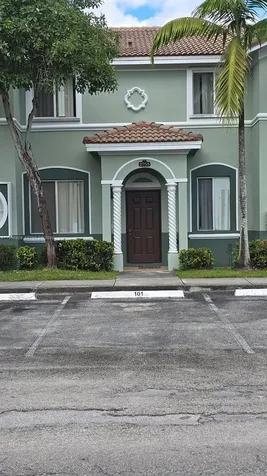 2755 SE 15th Homestead FL 33035