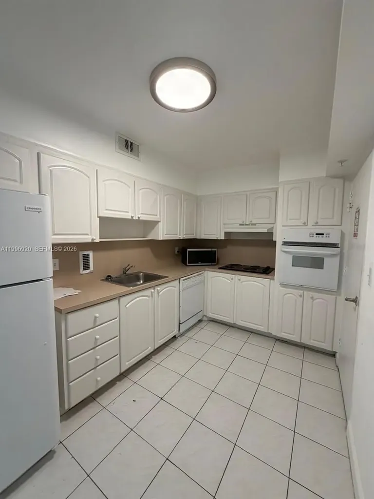 4001 S Ocean Drive Hollywood FL 33019