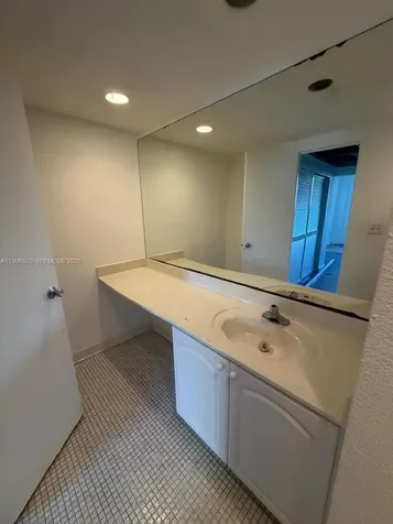 4001 S Ocean Drive Hollywood FL 33019