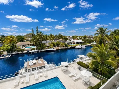 2370 NE 135th Street North Miami FL 33181