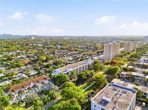 2370 NE 135th Street North Miami FL 33181