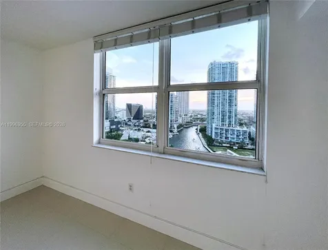 Miami FL 33131