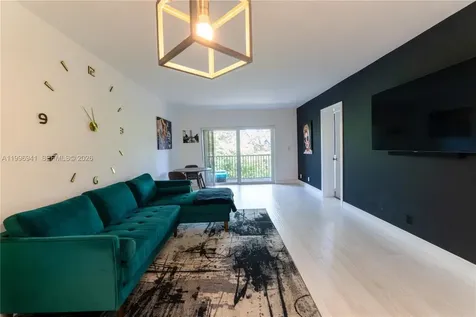 3900 NW 76th Avenue Sunrise FL 33351