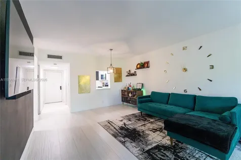 3900 NW 76th Avenue Sunrise FL 33351