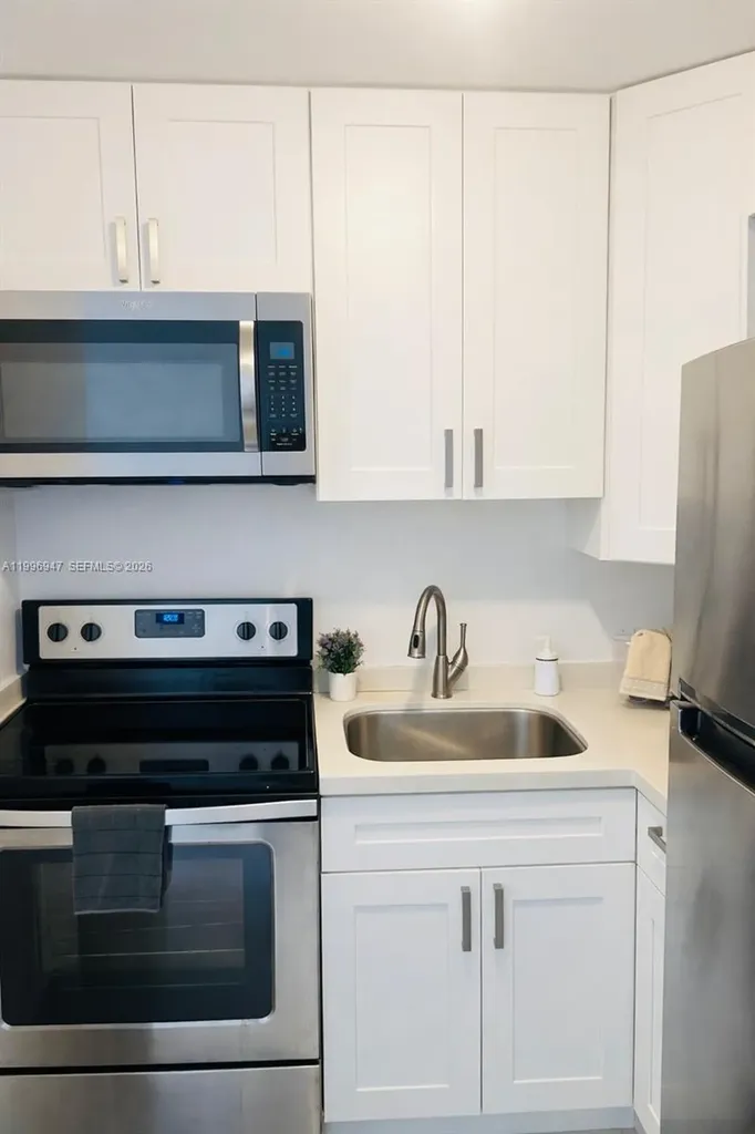 7904 West Drive North Bay Village FL 33141
