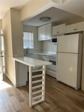 12500 NE 5th Avenue North Miami FL 33161