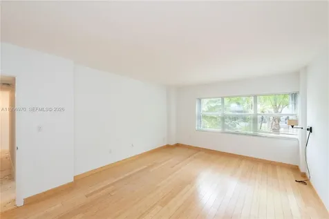 590 Ocean Drive Key Biscayne FL 33149