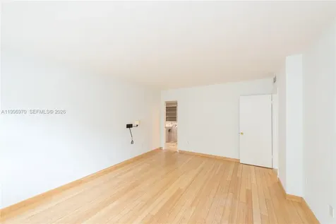 590 Ocean Drive Key Biscayne FL 33149