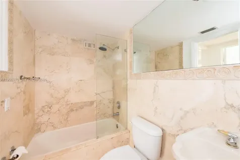 590 Ocean Drive Key Biscayne FL 33149