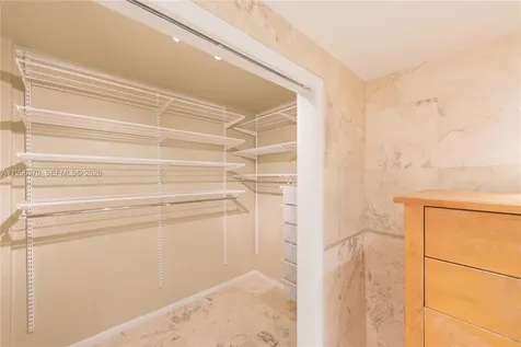 590 Ocean Drive Key Biscayne FL 33149