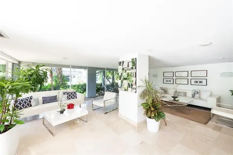 590 Ocean Drive Key Biscayne FL 33149