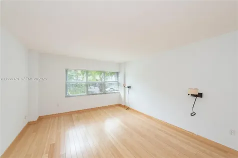590 Ocean Drive Key Biscayne FL 33149