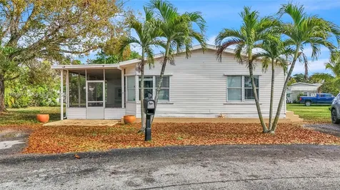 34850 SW 187 Avenue Lot 442 Homestead FL 33034