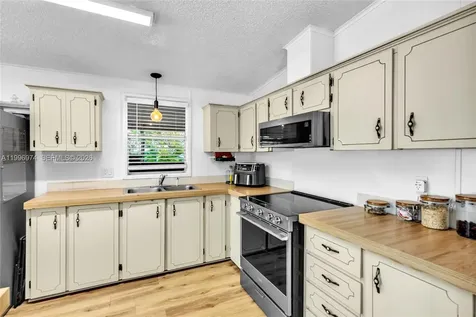 34850 SW 187 Avenue Lot 442 Homestead FL 33034