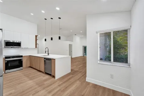 10153 NW 3rd Court Plantation FL 33324