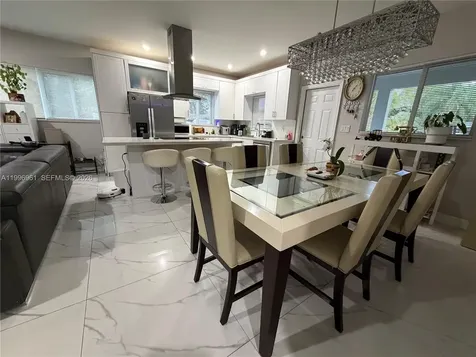 2241 N 62nd Avenue Hollywood FL 33024