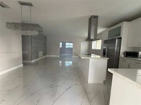 2241 N 62nd Avenue Hollywood FL 33024