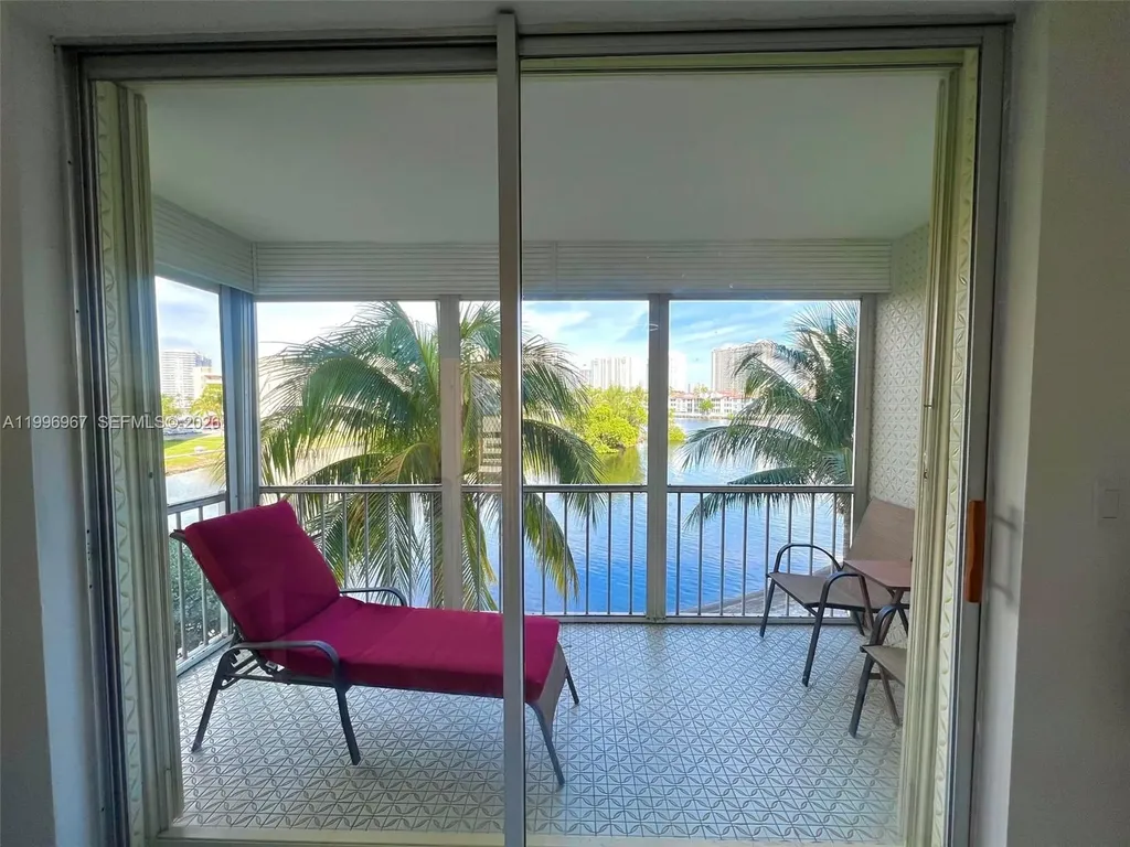 3030 Marcos Drive Aventura FL 33160