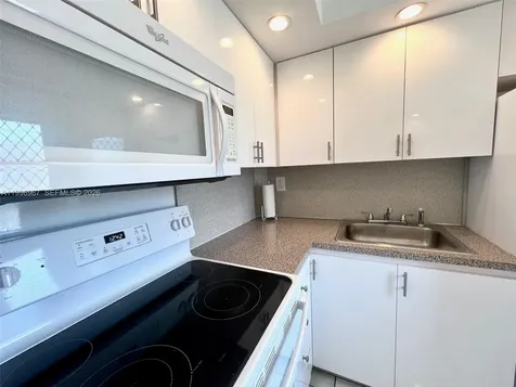 3030 Marcos Drive Aventura FL 33160