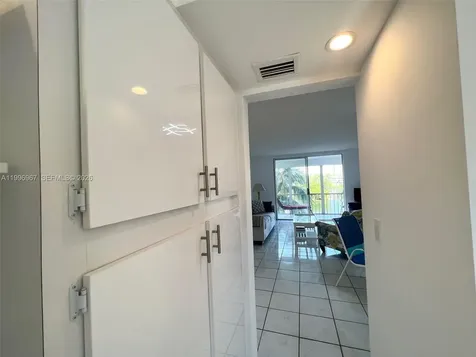 3030 Marcos Drive Aventura FL 33160