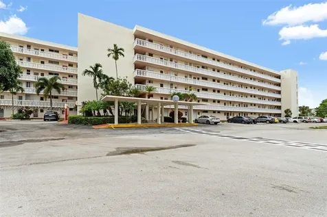 3030 Marcos Drive Aventura FL 33160