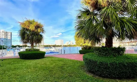 3030 Marcos Drive Aventura FL 33160