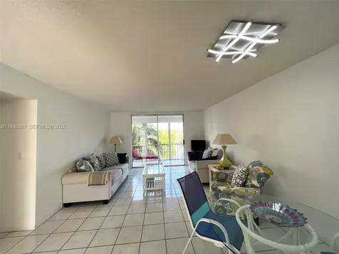 3030 Marcos Drive Aventura FL 33160